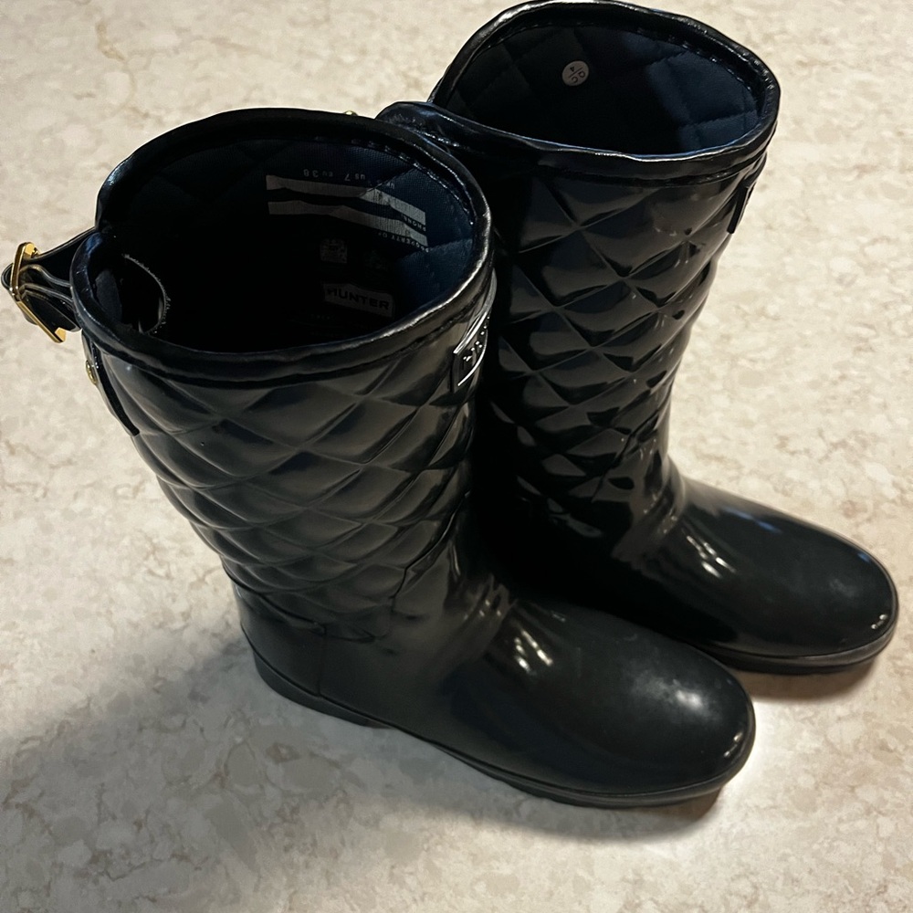 Hunter Quilted Tall Rain Boots - Black - Excellent Condition